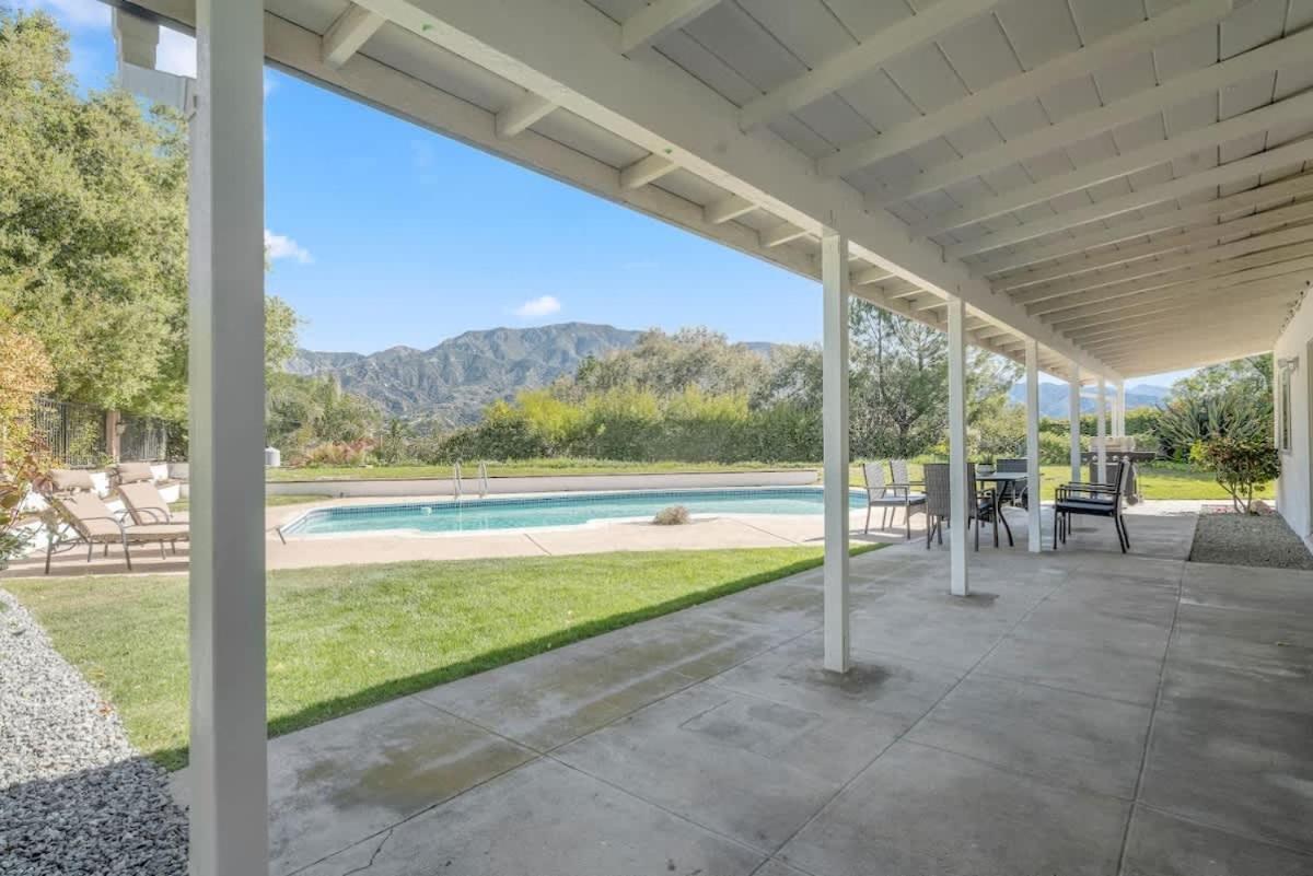 Wexford Hills Poolside Haven Backyard Bbq *